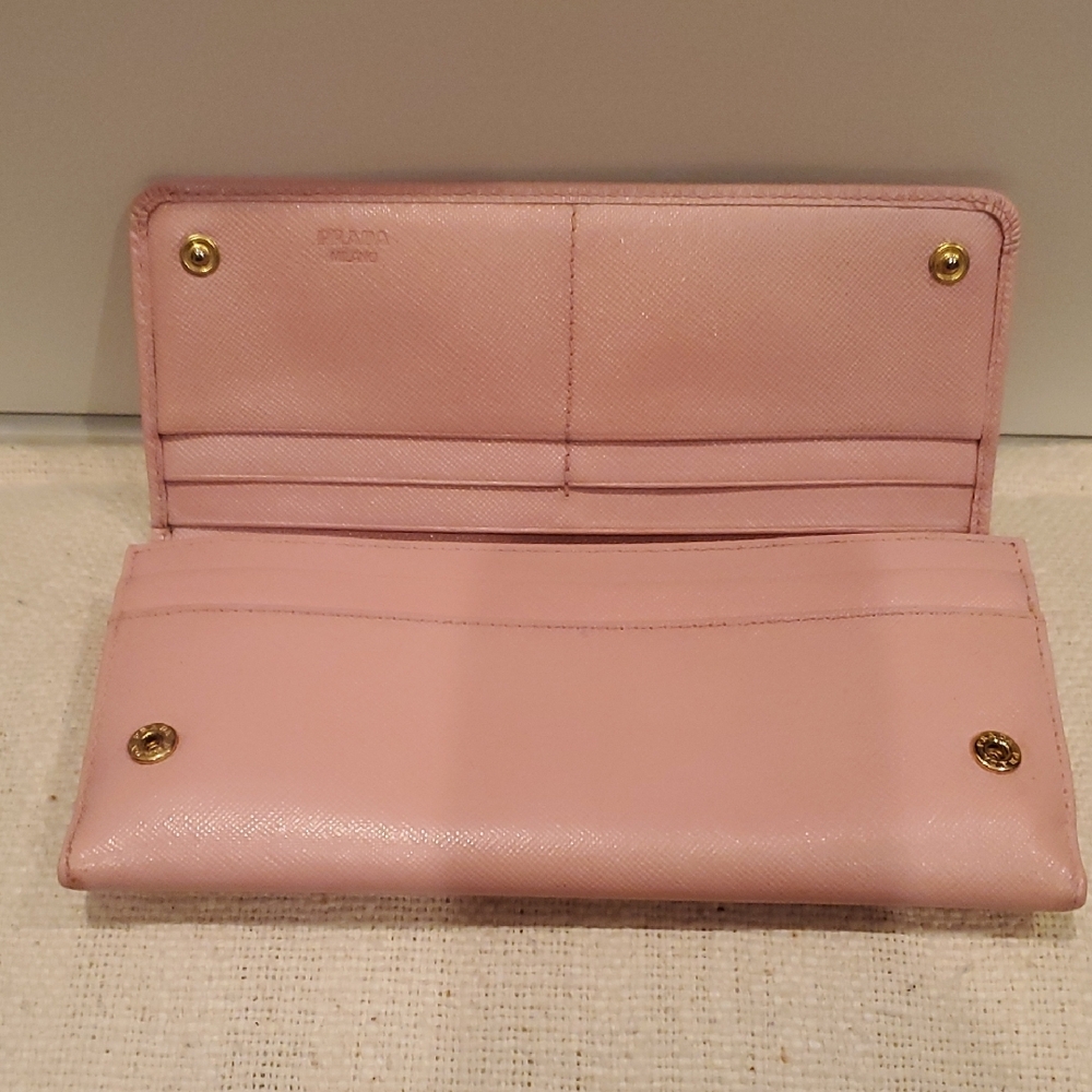 Prada Pink Saffiano Leather Wallet with Bow Detail - Picture 7 of 16